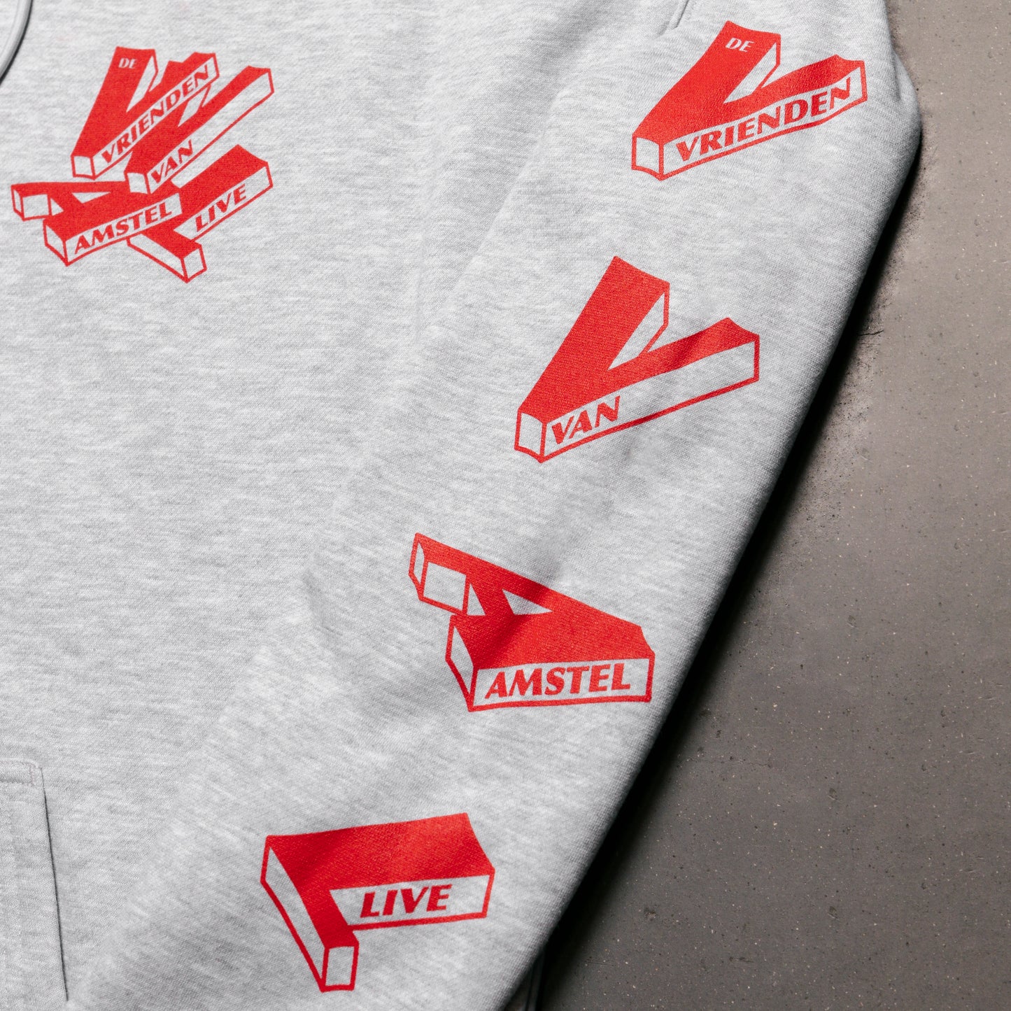 Letterbox hoodie grey (red)
