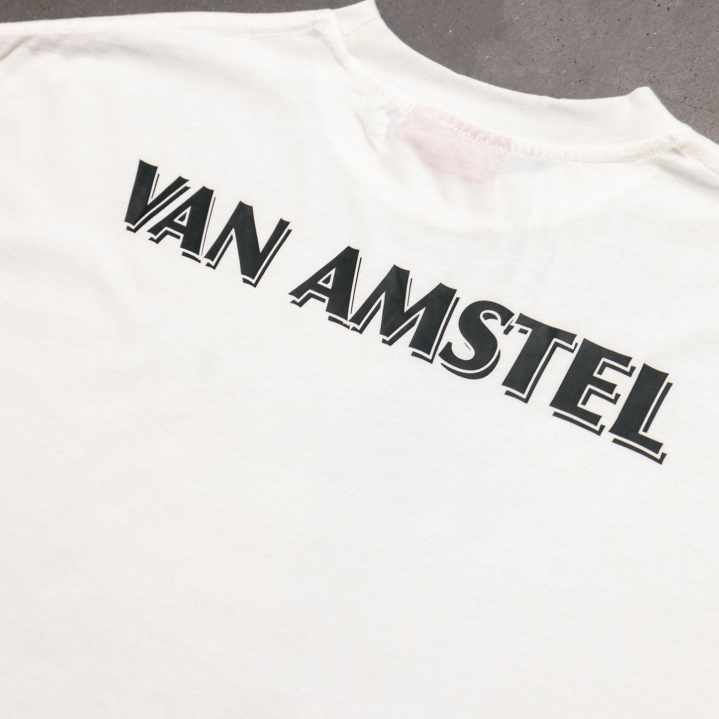 Vriend tee white