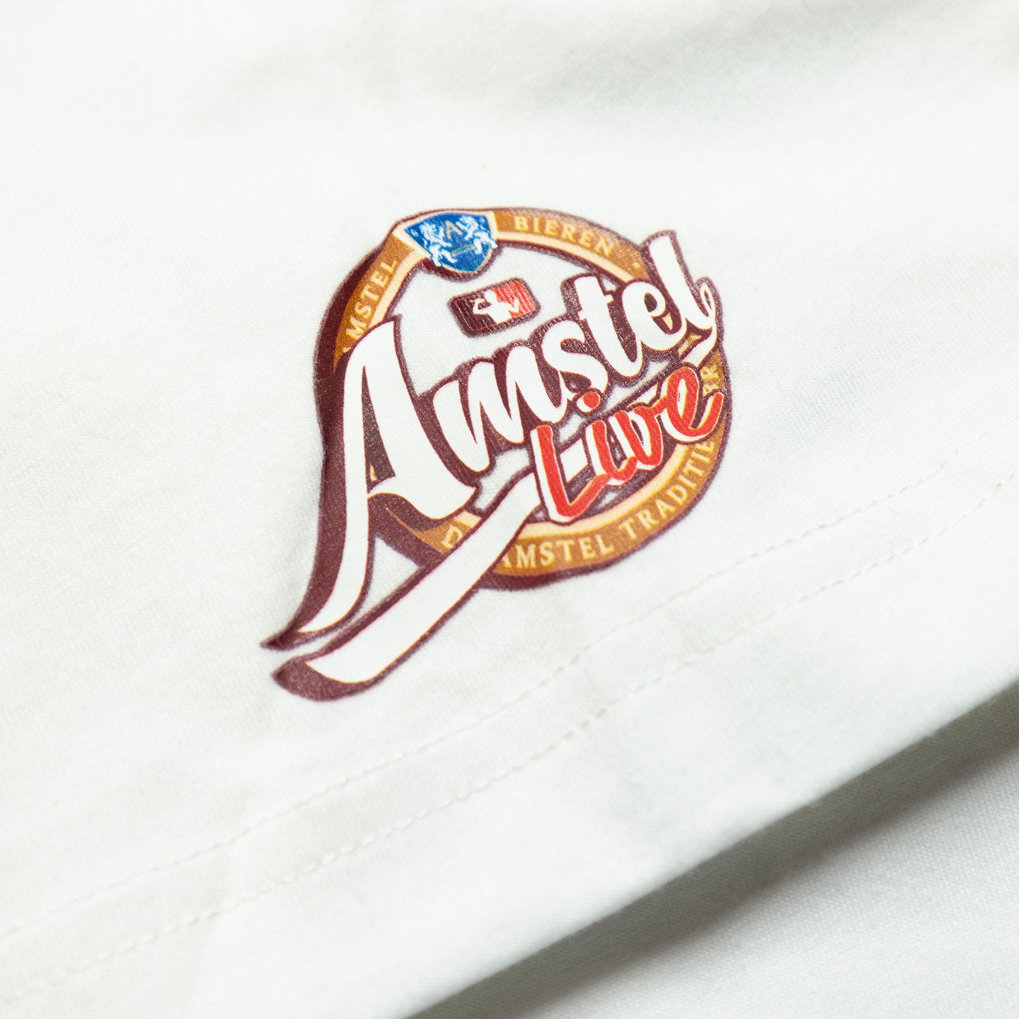 Vriend tee white